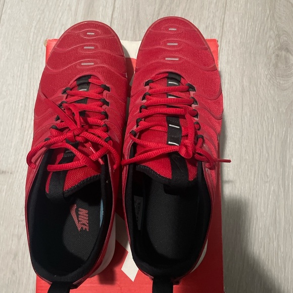 Nike Air Max Plus TN Ultra Red Size 11 - Picture 2 of 4